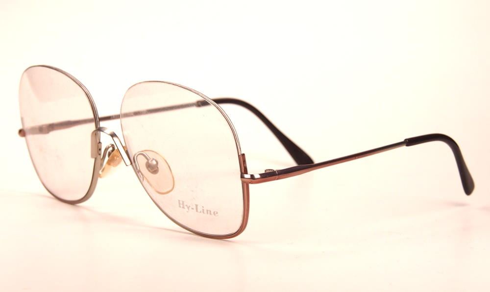 Vintagebrille, echtes Brillengestell aus den 80er Jahre, fabrikneu