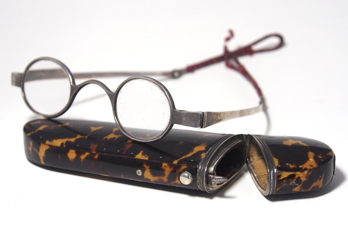 Historische Brille aus dem Brillen-Museum 962A