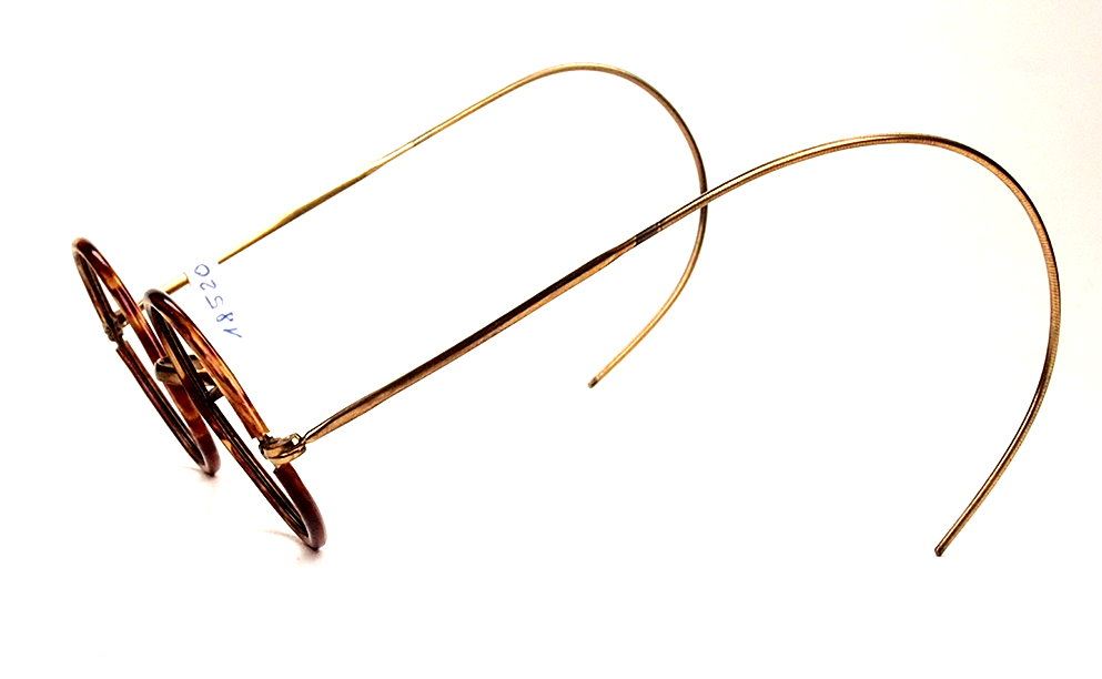 Runde Golddouble Brille mit Winsorrändern und Federbügeln