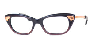 Schmetterlings,-Cateyebrille aus Acetat, mit Metallbügeln und schönem Dekor