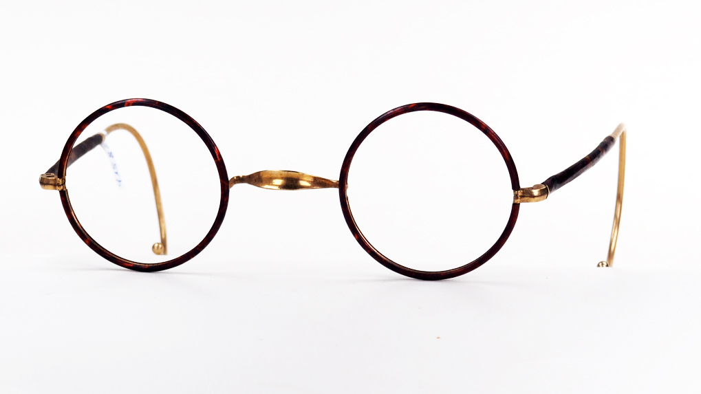 Runde Antikbrille mit Windsorrändern und überzogenen Doppelkomfort-Bügeln, in 12 Karat Golddoublé