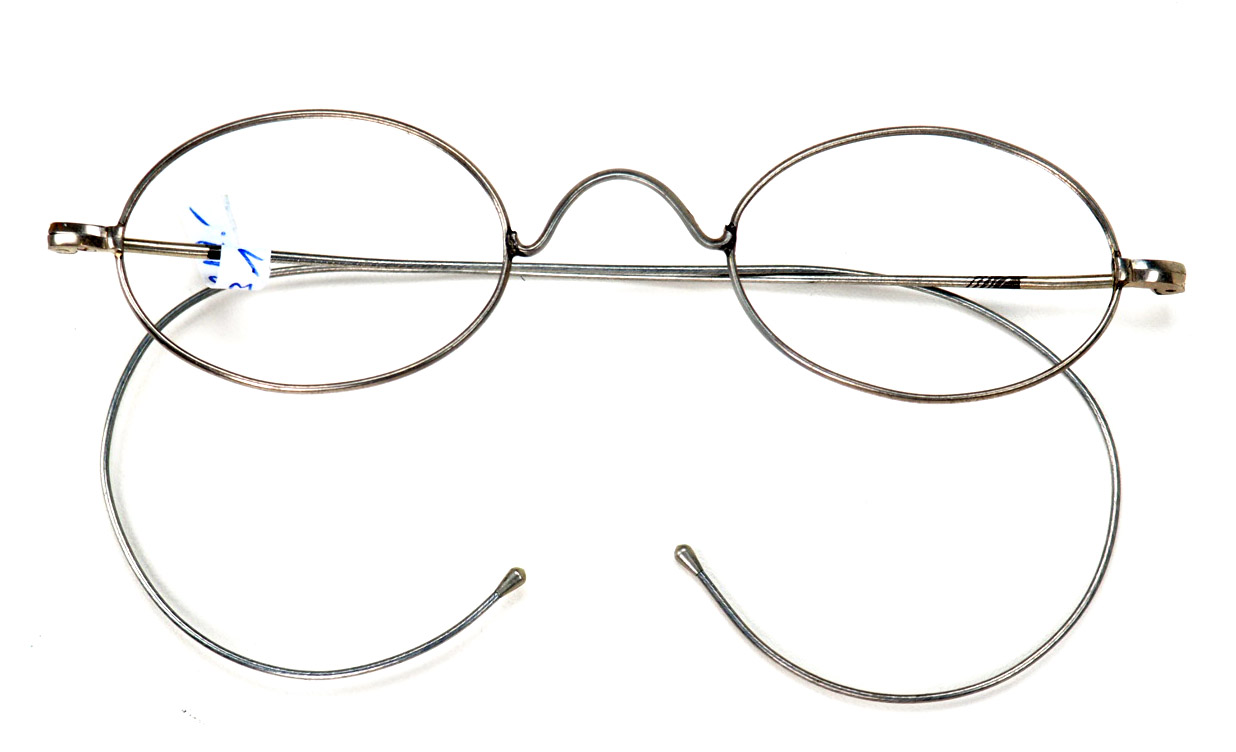 Ovale antike Brille hergestellt um 1900 mit Gespinstbügeln, noch fabrikneu – Bild 3
