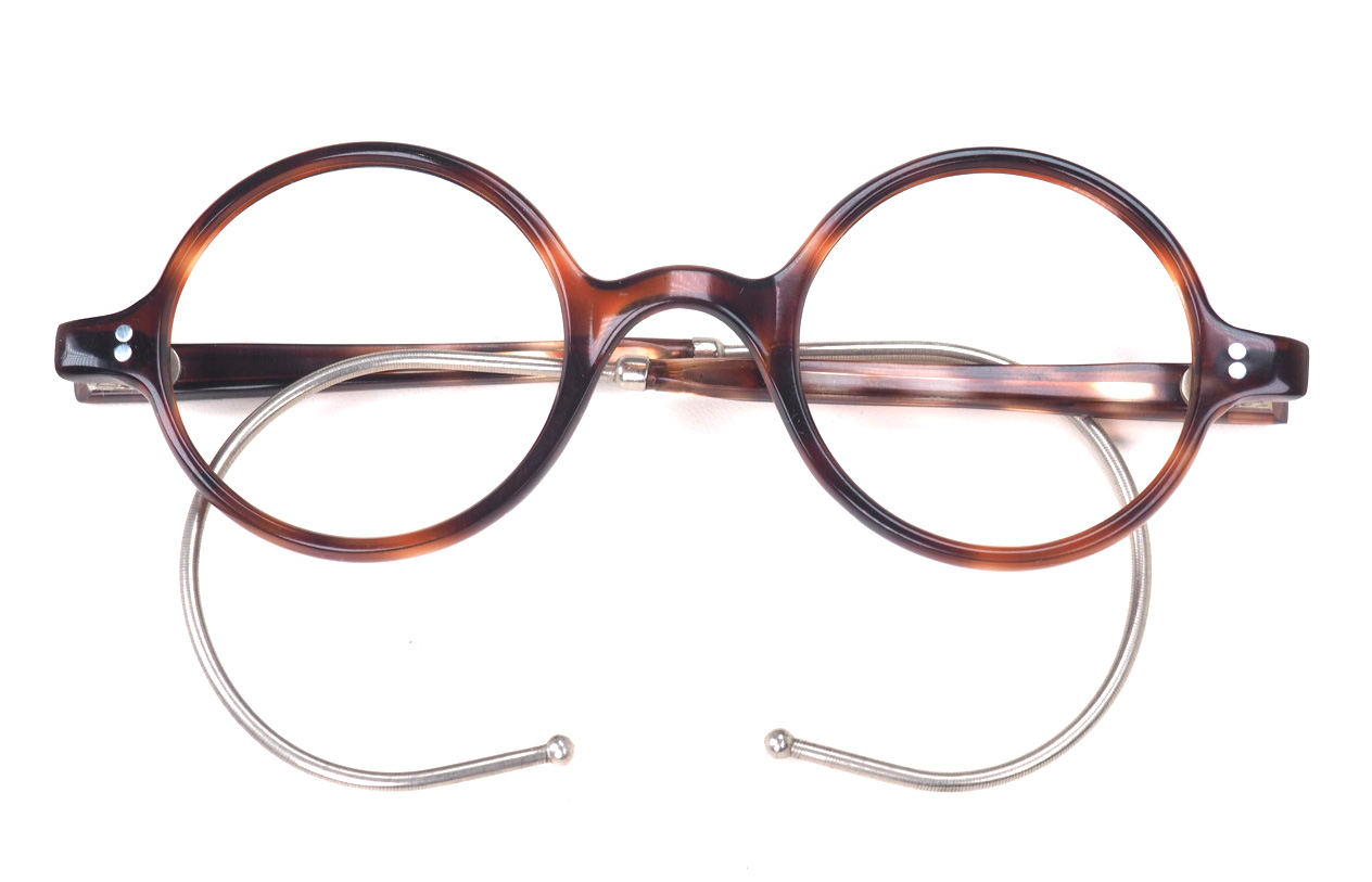 Runde Acetatbrille aus den 40er Jahren mit Sportbügeln – Bild 3